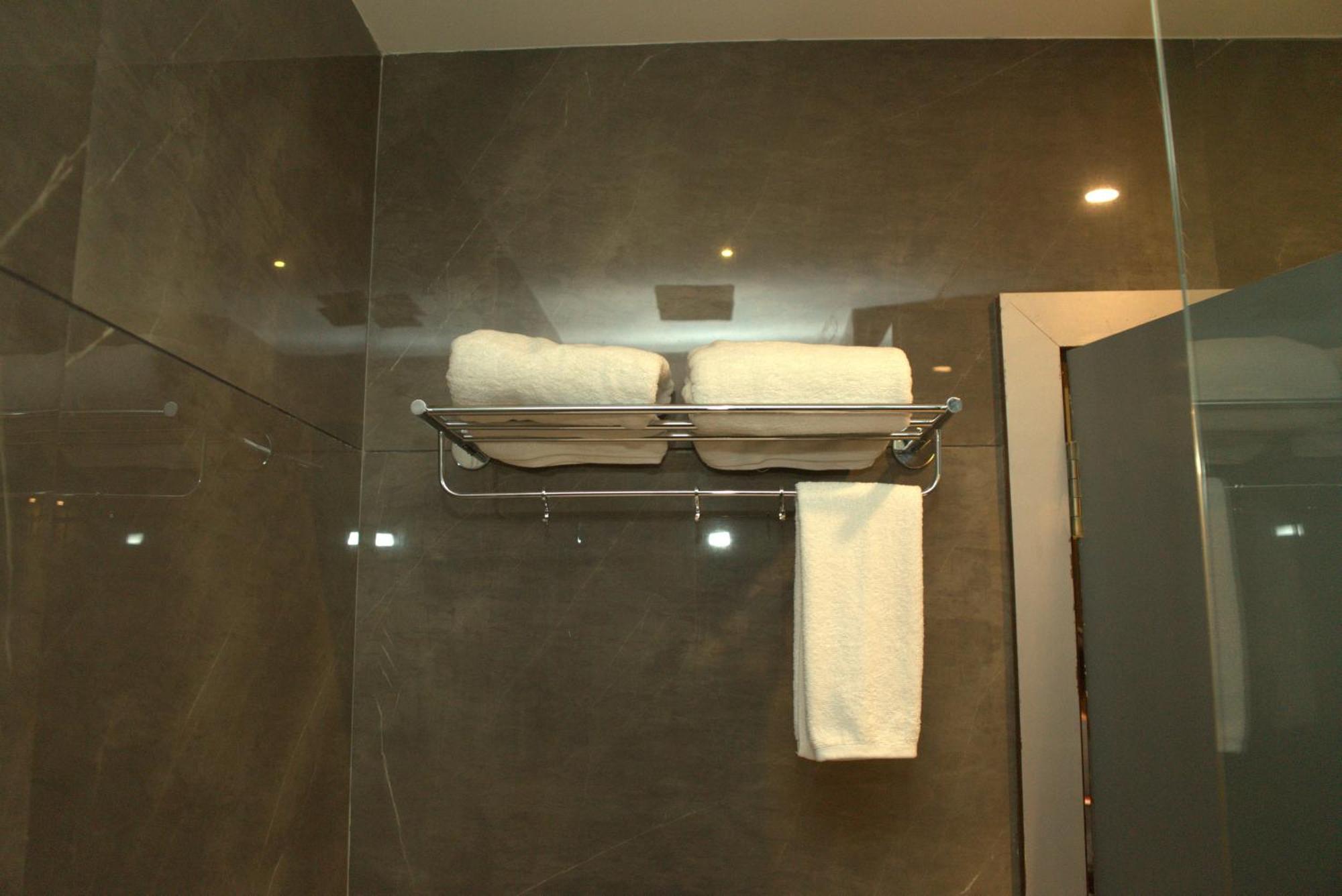 Hotel Tanisha Kishanganj Экстерьер фото